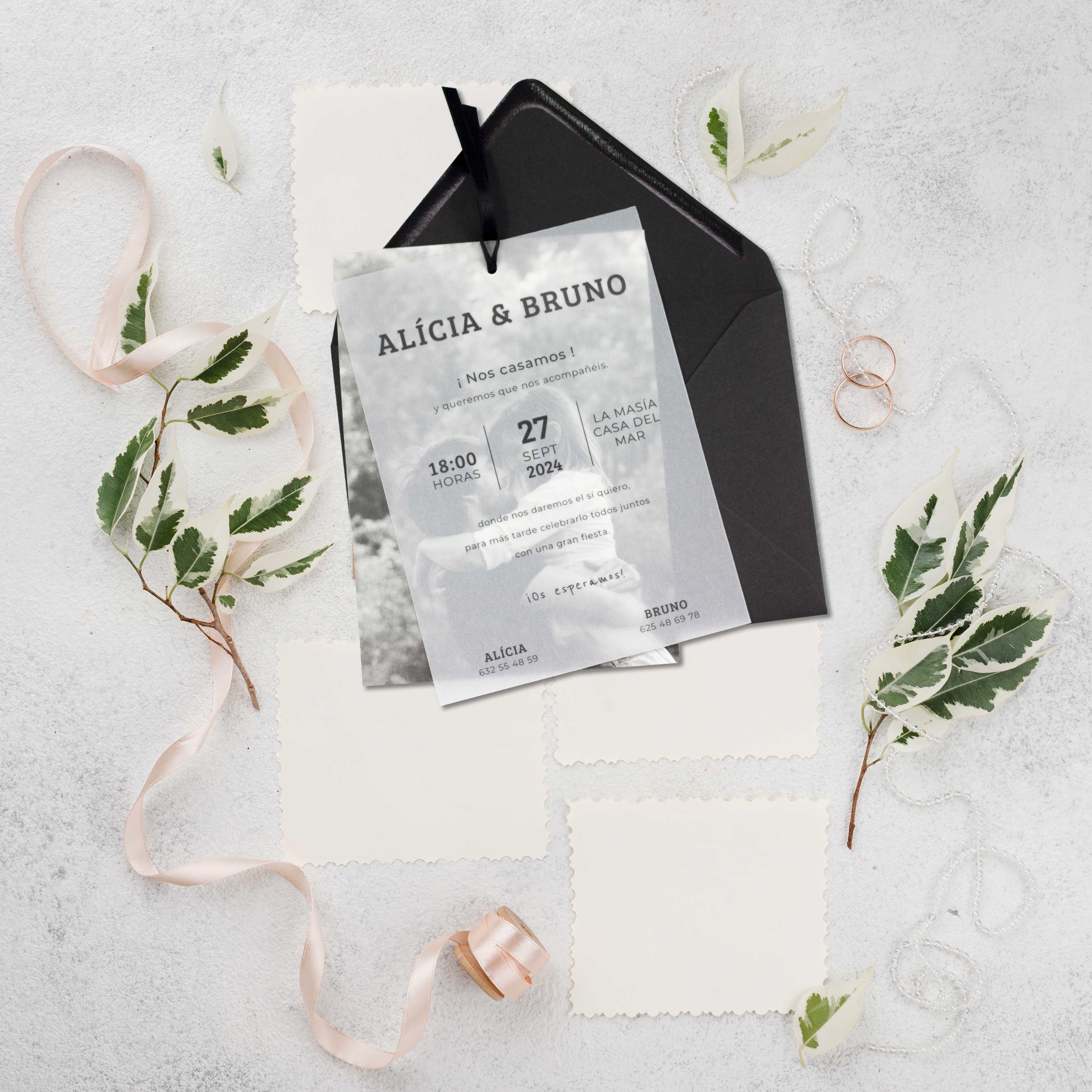 Detalle de una invitación de boda diseñada a medida